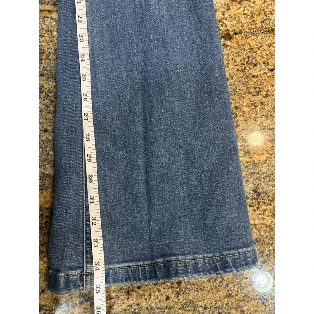 GAP High Rise 70s Flare Jeans Light Wash Distressed Size 8 Tall 28